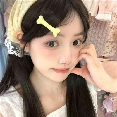 她恨我